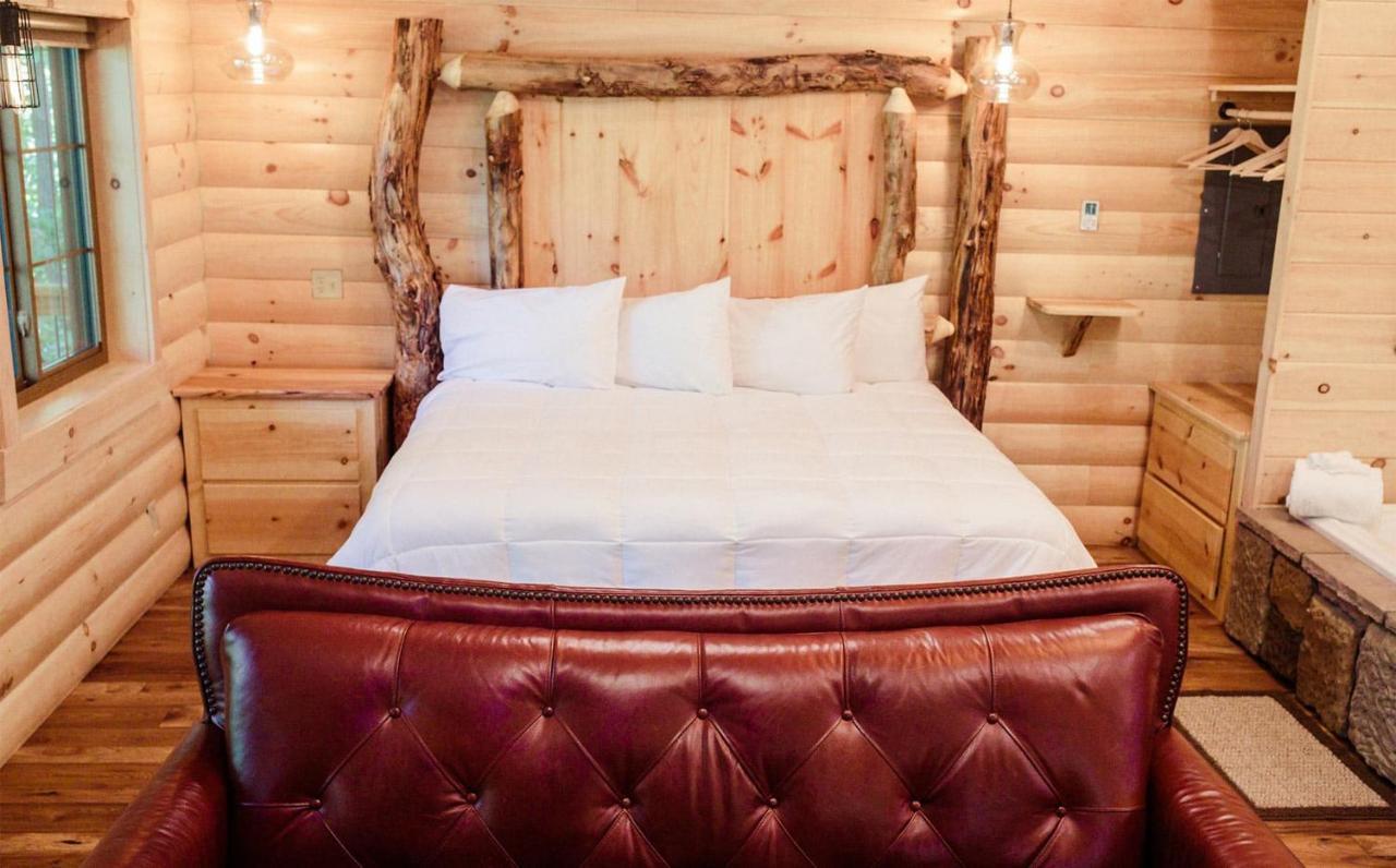 Cricket Hill Treehouse By Amish Country Lodging Millersburg Kültér fotó