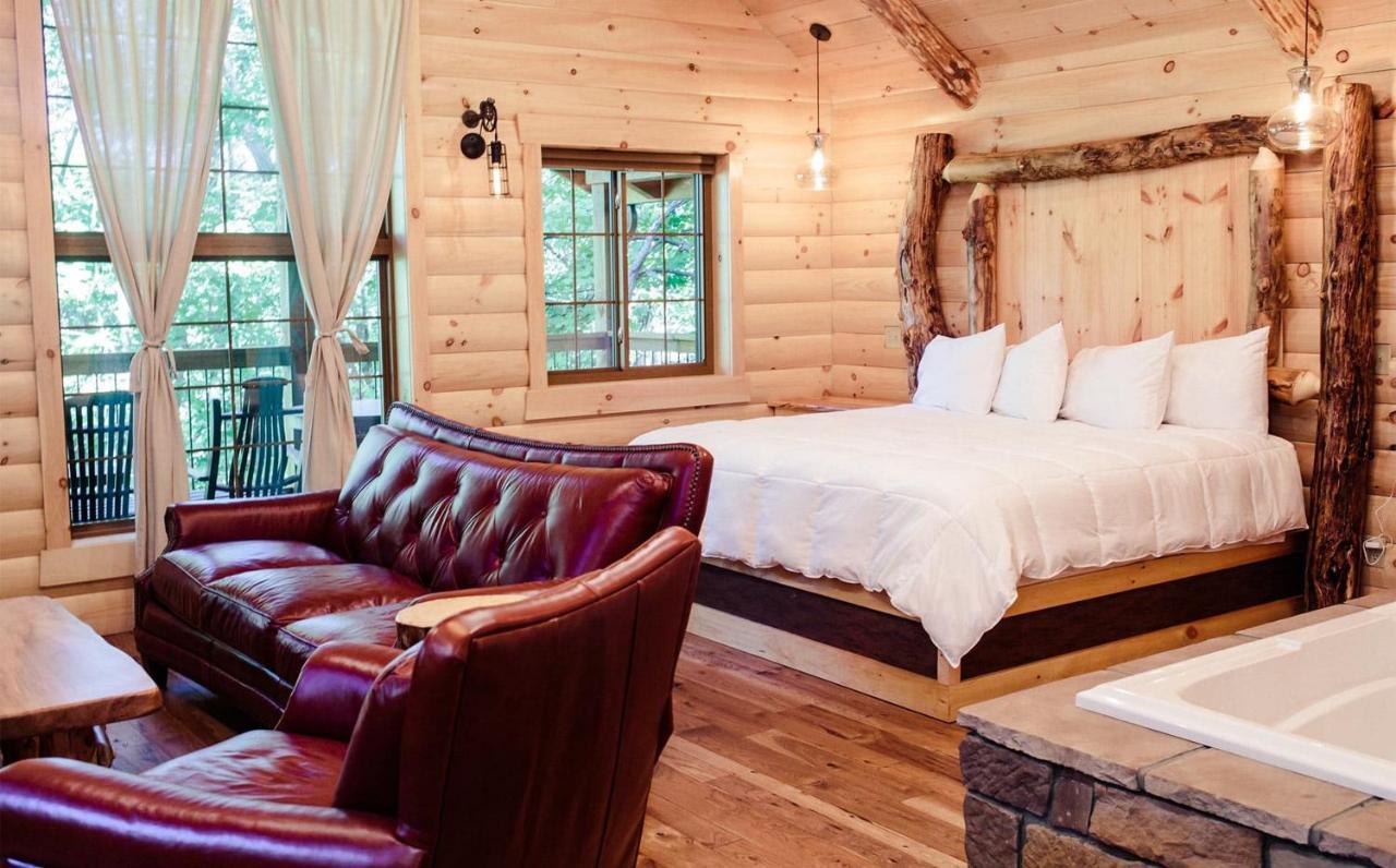 Cricket Hill Treehouse By Amish Country Lodging Millersburg Kültér fotó